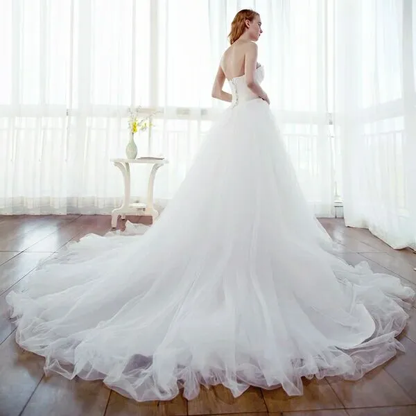 Simple Elegant A-line Lace Up Sweetheart Long Wedding Dresses