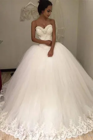 Sweetheart Sleeveless Tulle Long Ball Gown Wedding Dress with Lace Appliques PFW0314